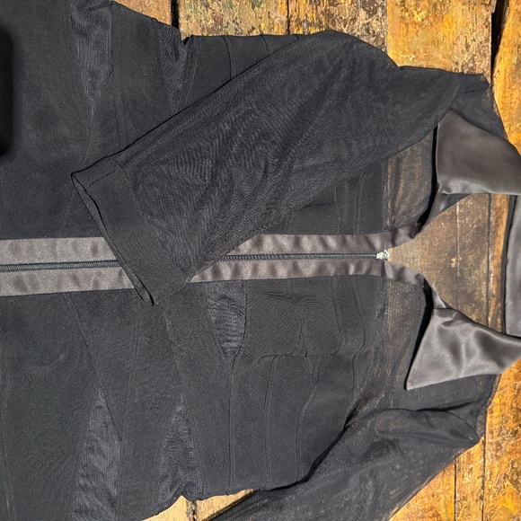 JS Collections black ladies suit - Picture 7 of 7